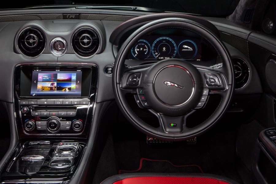 Jaguar XJR 2016 года  (AU) (фото 6 из 6)